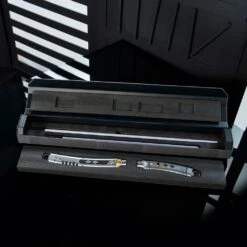 Disney Ahsoka Tano Legacy LIGHTSABER Set – Star Wars -Disney 1814047624884 3