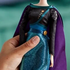 Disney Anna Classic Doll – Frozen 2 – 11 1/2'' -Disney 6001040901695 7